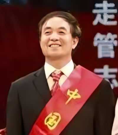 引领时代发展的中国农民 一道德文明使者赵亚华